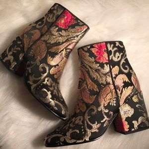 Sam Edelman Shoes - NWT Sam Edelman Saye Te Black Multi sz 6 Sam Edelman Shoes - NWT Sam Edelman Saye Te Black Multi sz 6